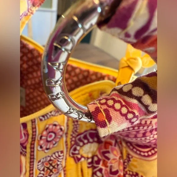 Vera Bradley Bali Gold Floral Hobo Style Shoulder Bag Women's Purse - Picture 3 of 9